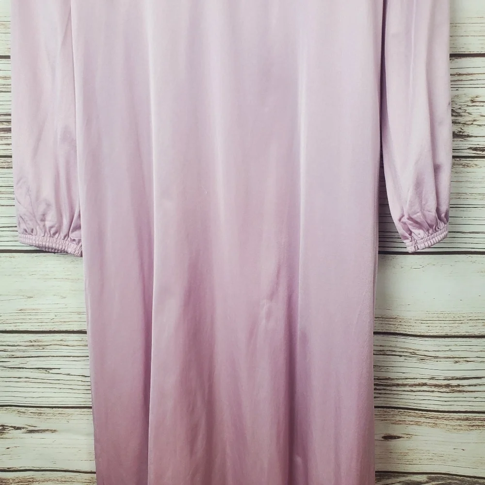 Vanity Fair Vintage Womens Medium Petite 2pc Velour Robe & Matching Nylon Gown